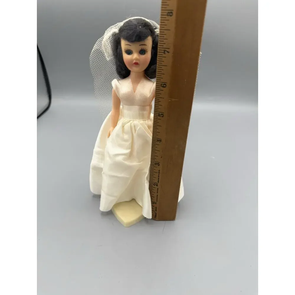 Vintage 1950s 8” Bride Doll Sleep Eyes Wedding Dress Veil Heart Stand